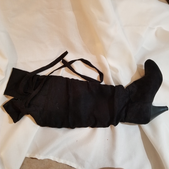 Black Classic High Boots - Picture 3 of 3